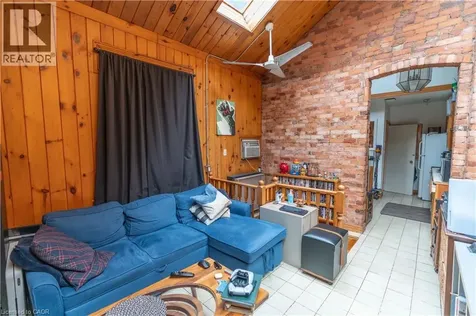 127 East Avenue South Hamilton ON L8N 2T6