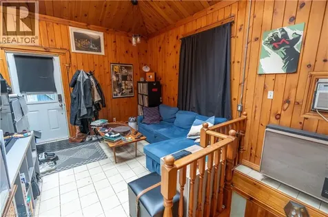 127 East Avenue South Hamilton ON L8N 2T6
