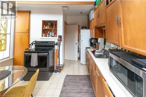 127 East Avenue South Hamilton ON L8N 2T6