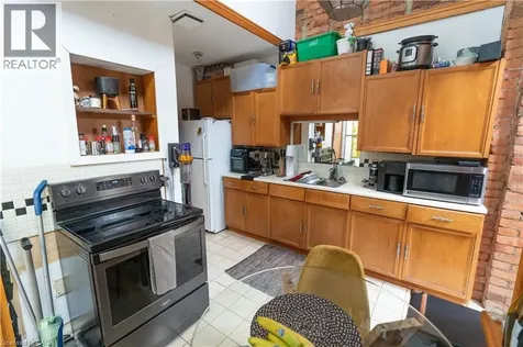 127 East Avenue South Hamilton ON L8N 2T6