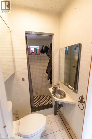 127 East Avenue South Hamilton ON L8N 2T6