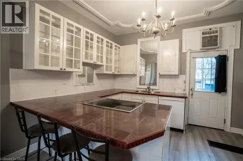 127 East Avenue South Hamilton ON L8N 2T6