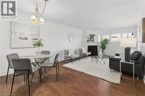 15 Hofstetter Avenue Kitchener ON N2A 3Z7