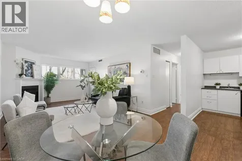 15 Hofstetter Avenue Kitchener ON N2A 3Z7