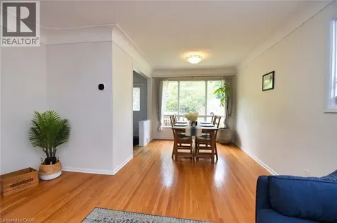 9 Marion Crescent Dundas ON L9H 1H9