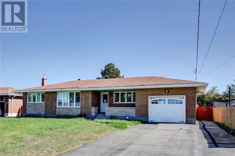 9 Maple Capreol ON P0M 1H0