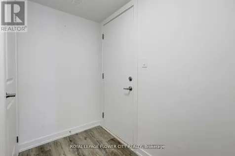 205 West Oak Trail Kitchener ON N2R 0R9