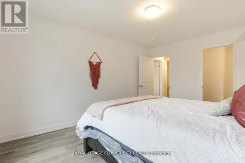 205 West Oak Trail Kitchener ON N2R 0R9