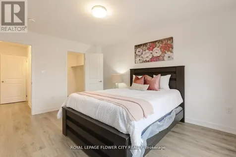 205 West Oak Trail Kitchener ON N2R 0R9