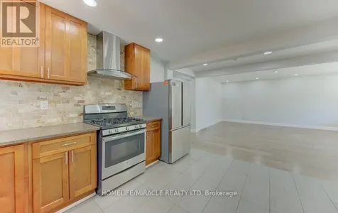 80 Lower Canada Crescent Kitchener ON N2P 1E8