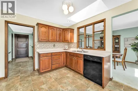 1799 Golfview Drive Lasalle ON N9J 1E1