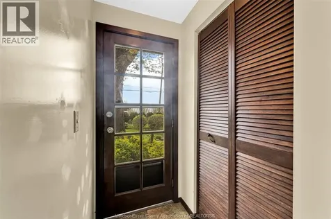 1799 Golfview Drive Lasalle ON N9J 1E1