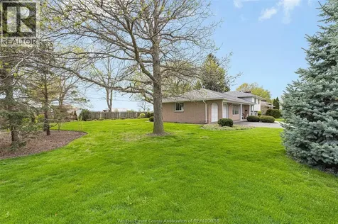 1799 Golfview Drive Lasalle ON N9J 1E1