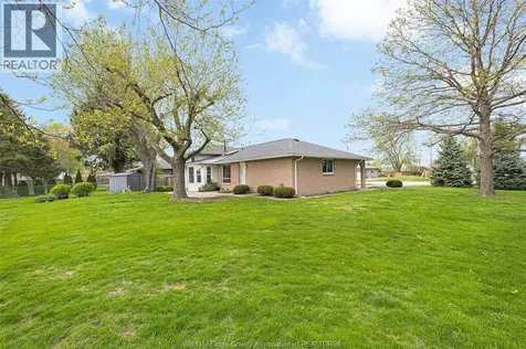 1799 Golfview Drive Lasalle ON N9J 1E1