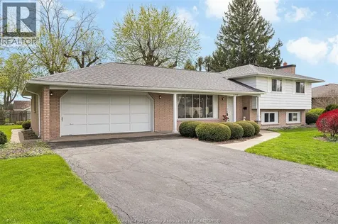 1799 Golfview Drive Lasalle ON N9J 1E1