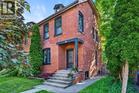 756 Monmouth Windsor ON N8Y 3L2