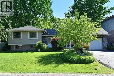 18 Dennis Avenue Waterdown ON L9H 7G2