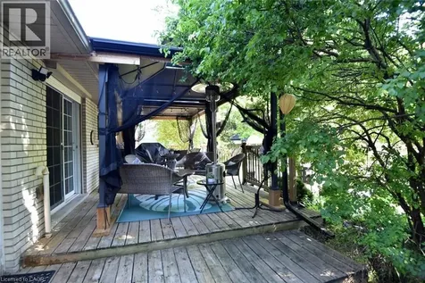 18 Dennis Avenue Waterdown ON L9H 7G2