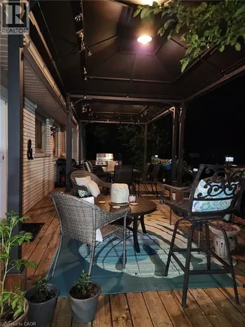 18 Dennis Avenue Waterdown ON L9H 7G2