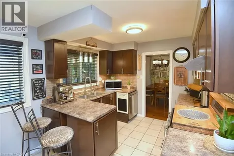 18 Dennis Avenue Waterdown ON L9H 7G2