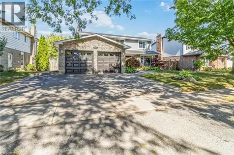 2485 Woburn Crescent Oakville ON L6L 5E8