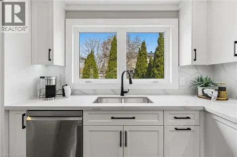 2485 Woburn Crescent Oakville ON L6L 5E8