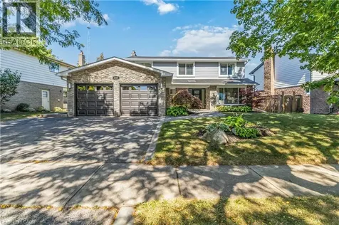 2485 Woburn Crescent Oakville ON L6L 5E8