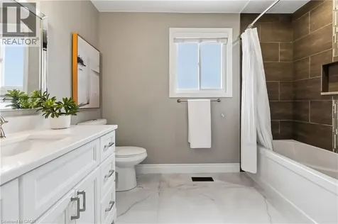 2485 Woburn Crescent Oakville ON L6L 5E8
