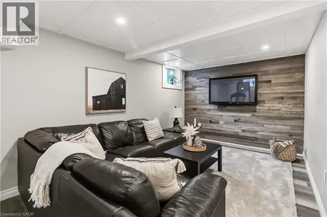 2485 Woburn Crescent Oakville ON L6L 5E8