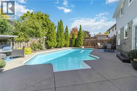 2485 Woburn Crescent Oakville ON L6L 5E8
