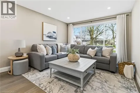2485 Woburn Crescent Oakville ON L6L 5E8