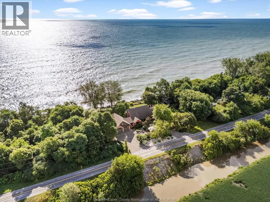 266 East Beach Road Leamington ON N8H 3V7