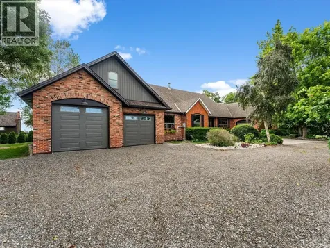 266 East Beach Road Leamington ON N8H 3V7