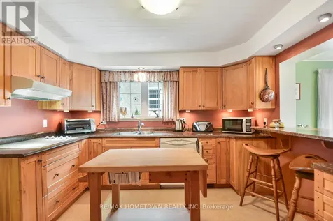 92 Water Street East Brockville ON K6V 1A5