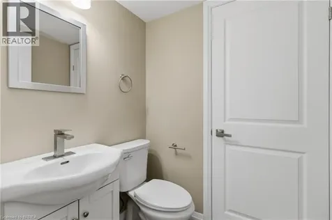 9 Norwich Street Brantford ON N3T 2B8