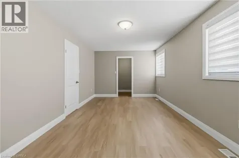 9 Norwich Street Brantford ON N3T 2B8
