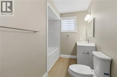 9 Norwich Street Brantford ON N3T 2B8