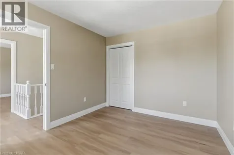 9 Norwich Street Brantford ON N3T 2B8