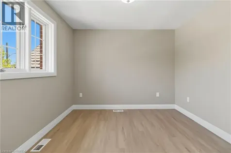 9 Norwich Street Brantford ON N3T 2B8