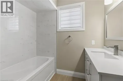 9 Norwich Street Brantford ON N3T 2B8