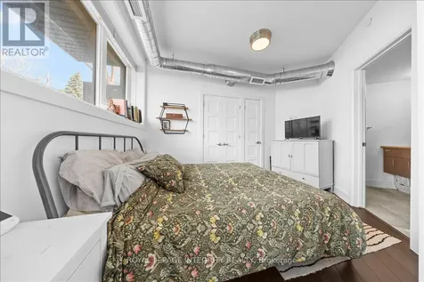 150 Greenfield Avenue Ottawa ON K1S 0X8