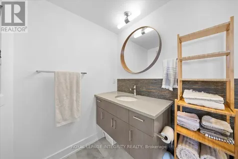 150 Greenfield Avenue Ottawa ON K1S 0X8