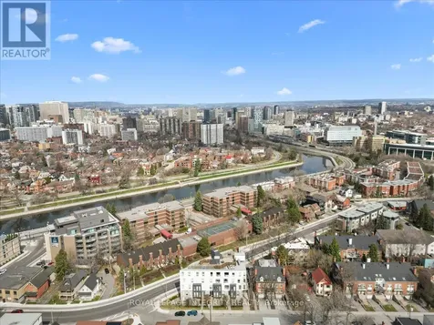 150 Greenfield Avenue Ottawa ON K1S 0X8