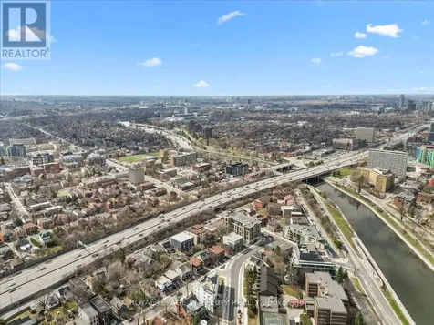 150 Greenfield Avenue Ottawa ON K1S 0X8