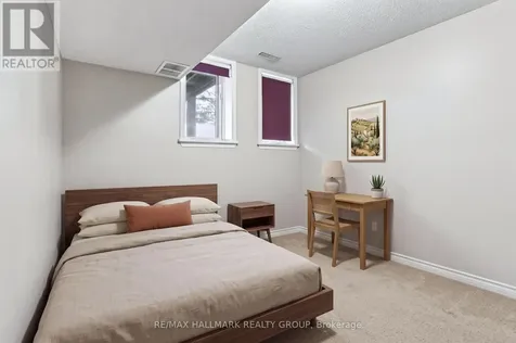 62 Briston Private Ottawa ON K1G 5P5