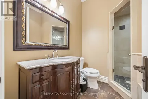 46 Lake Woods Drive Whitchurch-stouffville ON L4A 1P1
