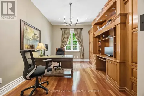 46 Lake Woods Drive Whitchurch-stouffville ON L4A 1P1