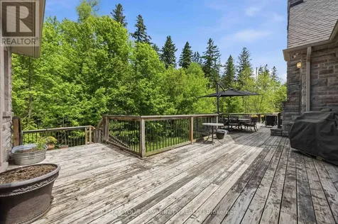 46 Lake Woods Drive Whitchurch-stouffville ON L4A 1P1
