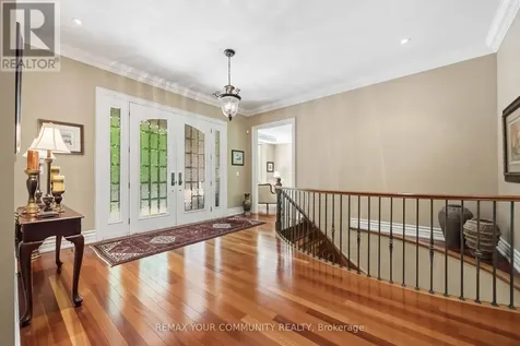 46 Lake Woods Drive Whitchurch-stouffville ON L4A 1P1