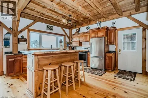 19 Eagle Road Tobermory ON N0H 2R0